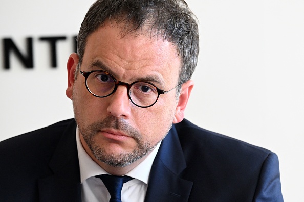 L'ancien ministre de la Santé Aurélien Rousseau révèle être touché par le cancer à l'Assemblée