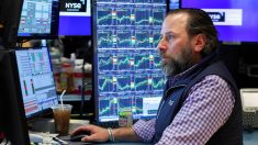 Le Dow Jones perd 1500 points au lendemain de l’annonce des tarifs douaniers de Donald Trump