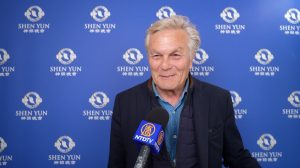 Shen Yun permet « de se projeter dans les cieux et dans le divin », confie un directeur d’agence de communication