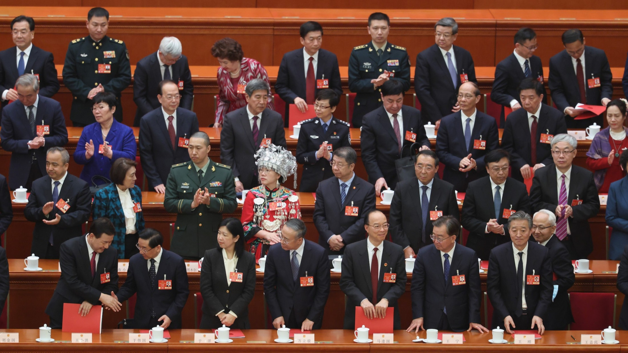 Un haut fonctionnaire de la Chine visé dans une enquête pour corruption - des saisies d'actifs par le PCC dans un contexte de ralentissement économique