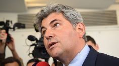 Émeutes après la victoire du PSG : Gilles Platret, maire de Chalon, « interdit » le drapeau palestinien